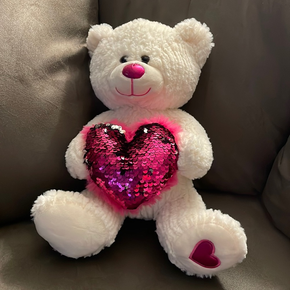 Teddy bear pink heart